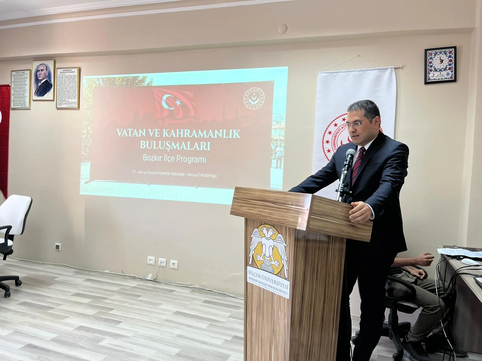 Yüksekokulumuzda Duygu Dolu Anlar: "Vatan ve Kahramanlık Buluşması"